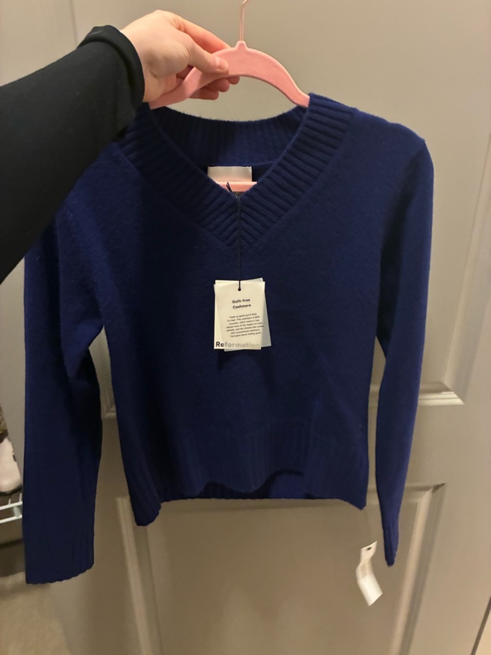 Reformation Cashmere Women's V-Neck Sweater in Royal Blue
